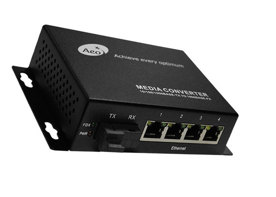 1 fibre simple de mode du port 10/100M Media Converter Single de POE de la fibre 4