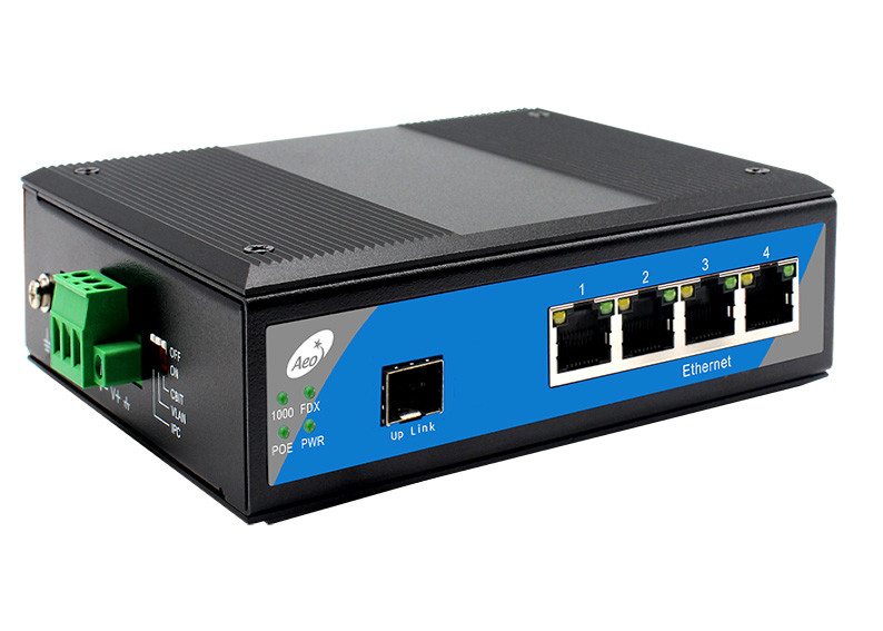 Commutateur à fibre SFP 1 fente SFP et 4 ports Ethernet