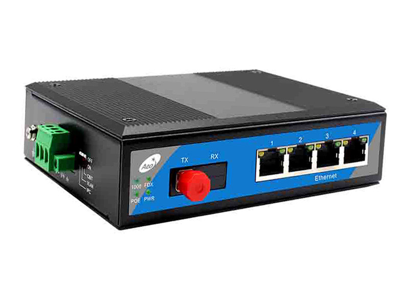 Distance de transmission de 100 km Commutateur POE avec une fibre 1 gigabit et 4 ports Ethernet POE